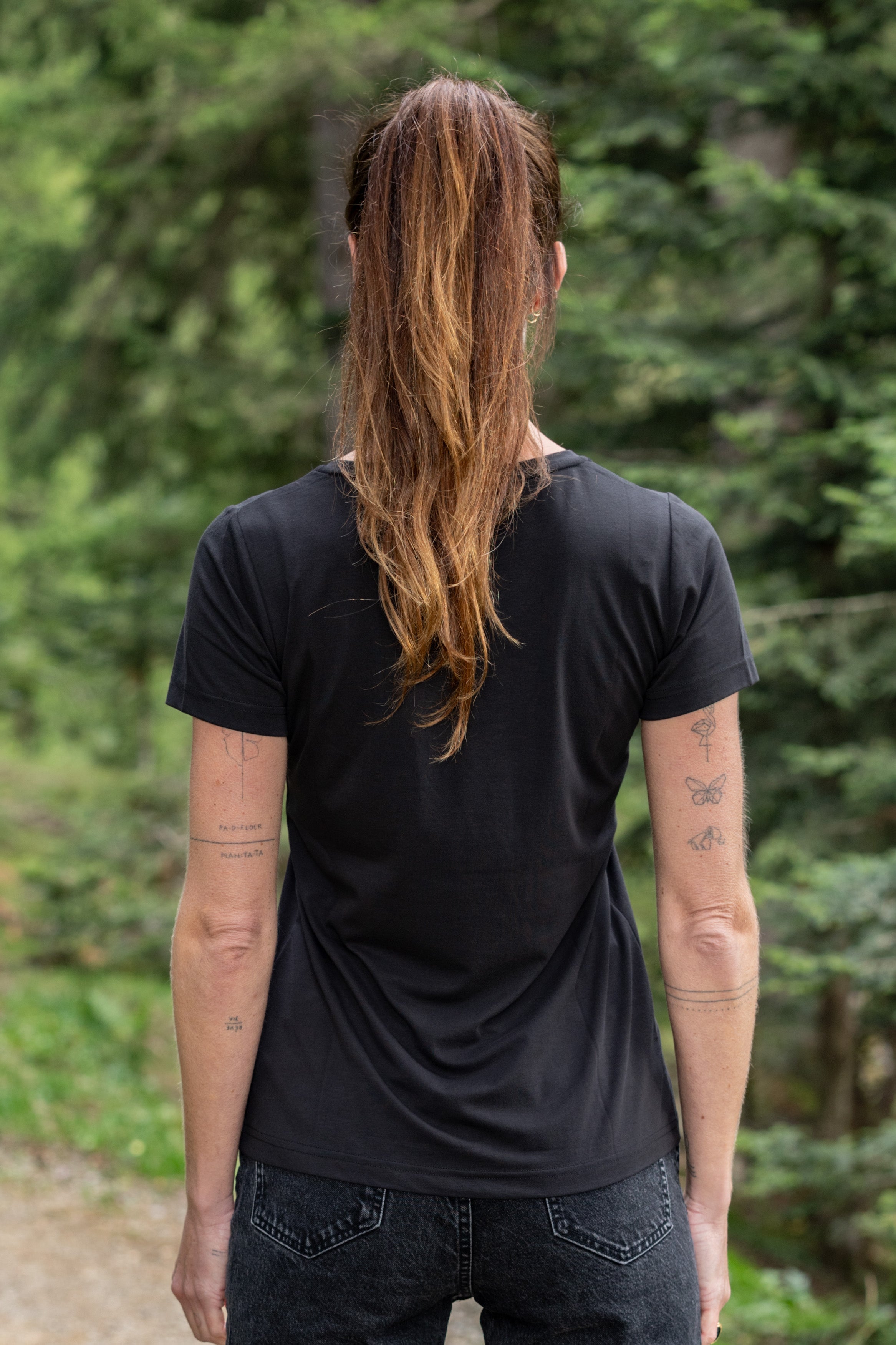 Amanda Merino T-shirt femme black