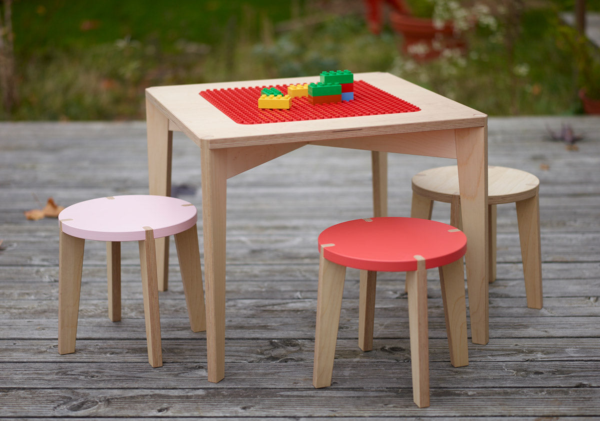 Combination set, 1 square play table, 2 stools (color selectable)