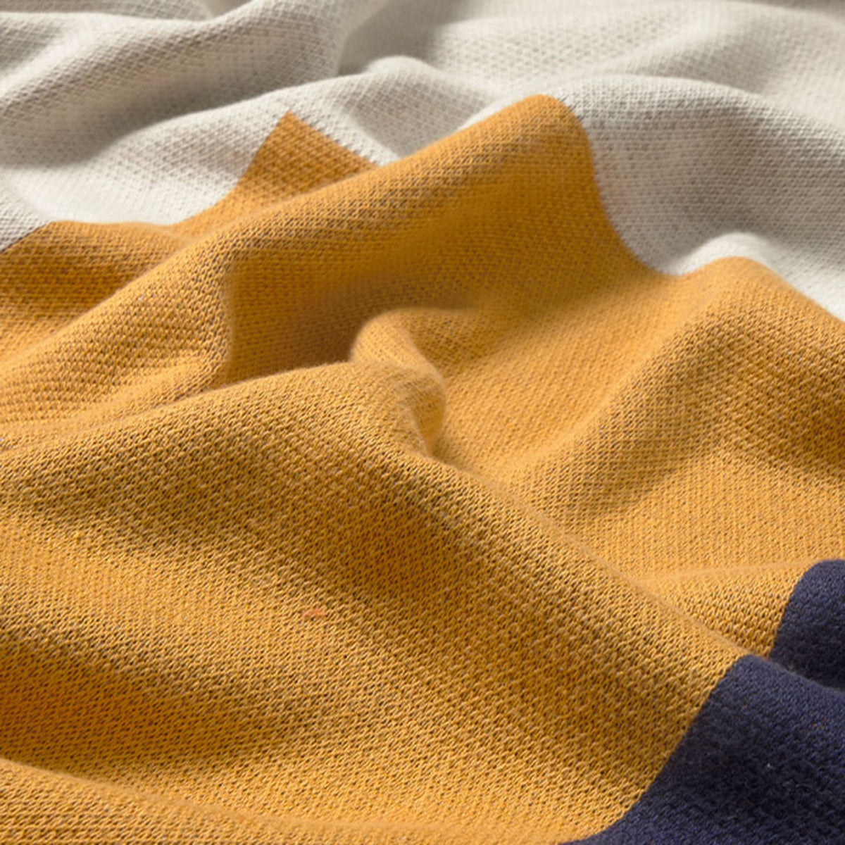 Color Composition Knitted Blanket