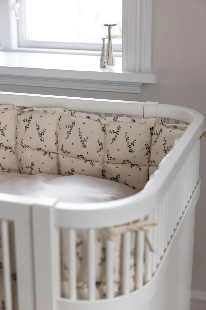 Bed bumper, kapok, Powder Blossom print