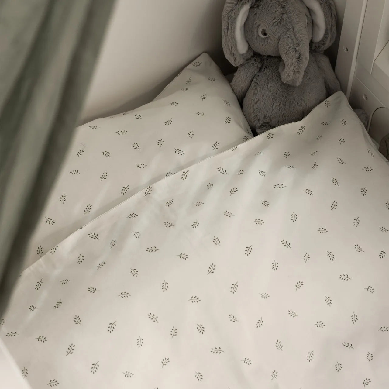 Bed linen, baby, print "Sophora Leaves" Sophora Leaves