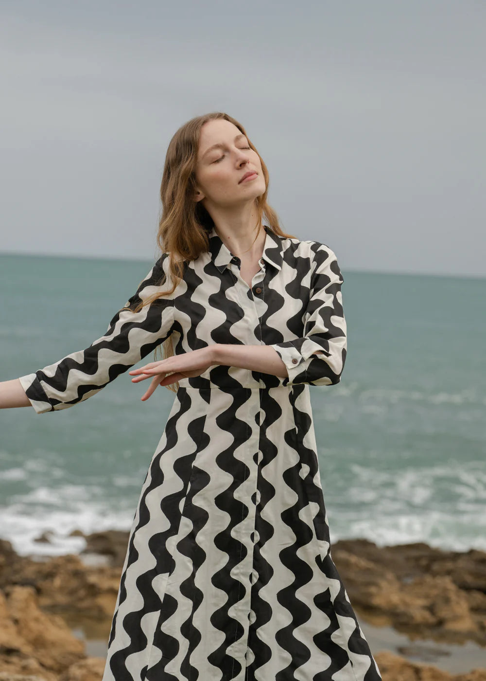 Adult Cilla Dress VIBE black and white