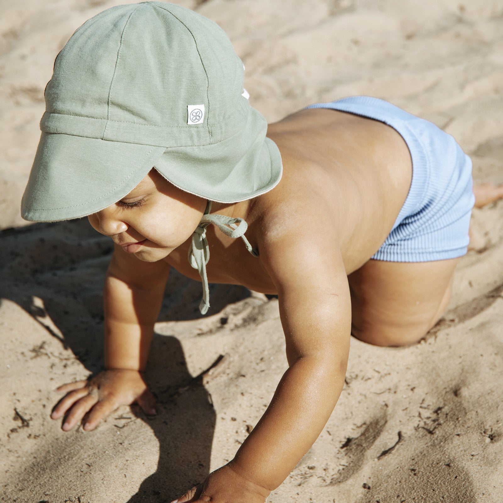 Baby Wendbarer Sonnenhut UVP 50+ Olive Green/Sandy Beach