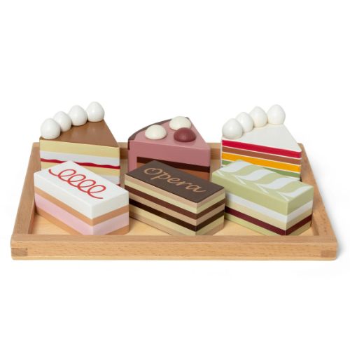 Tranches de gâteau / pâtisseries sur un plateau