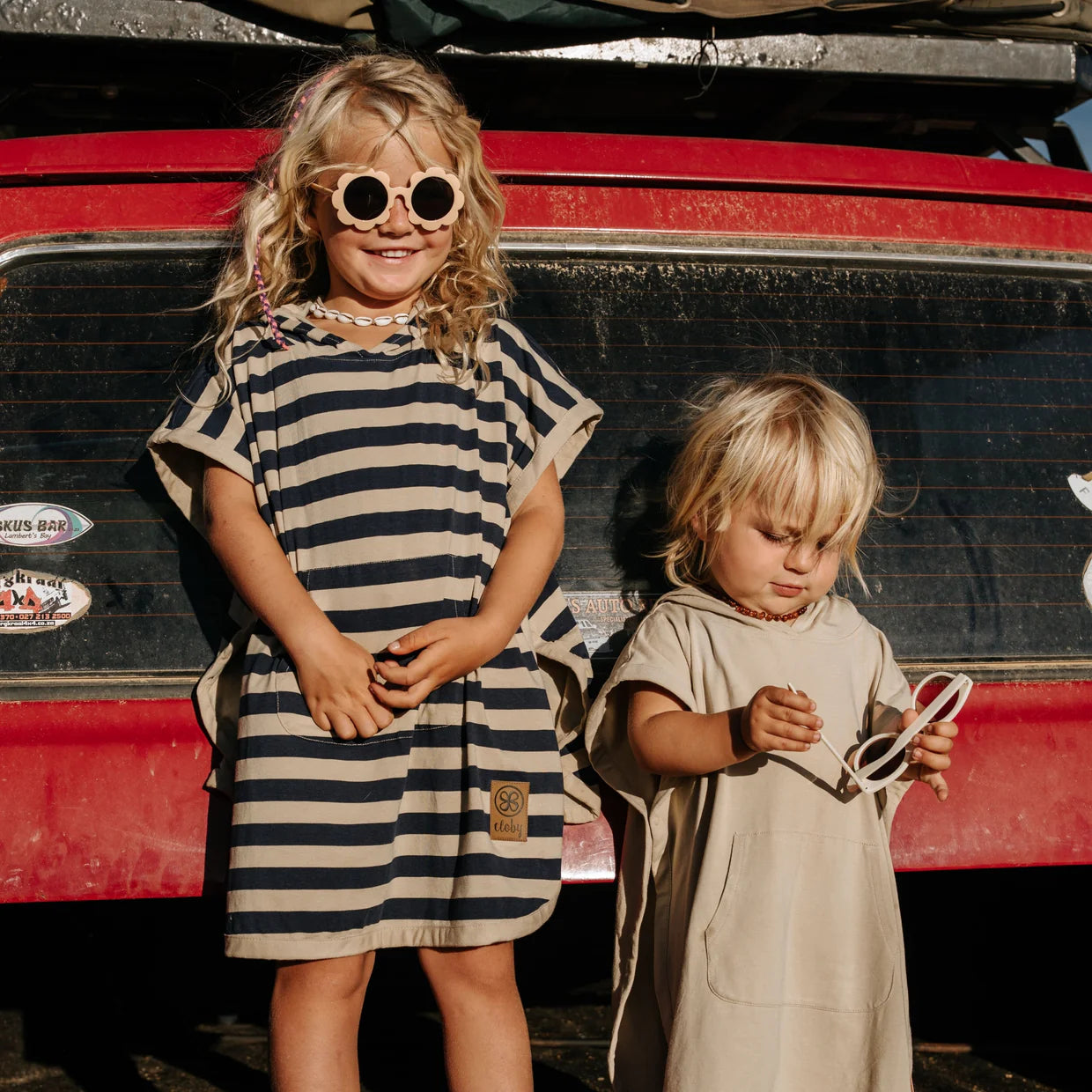 UV Poncho Navy/Sandy Stripe