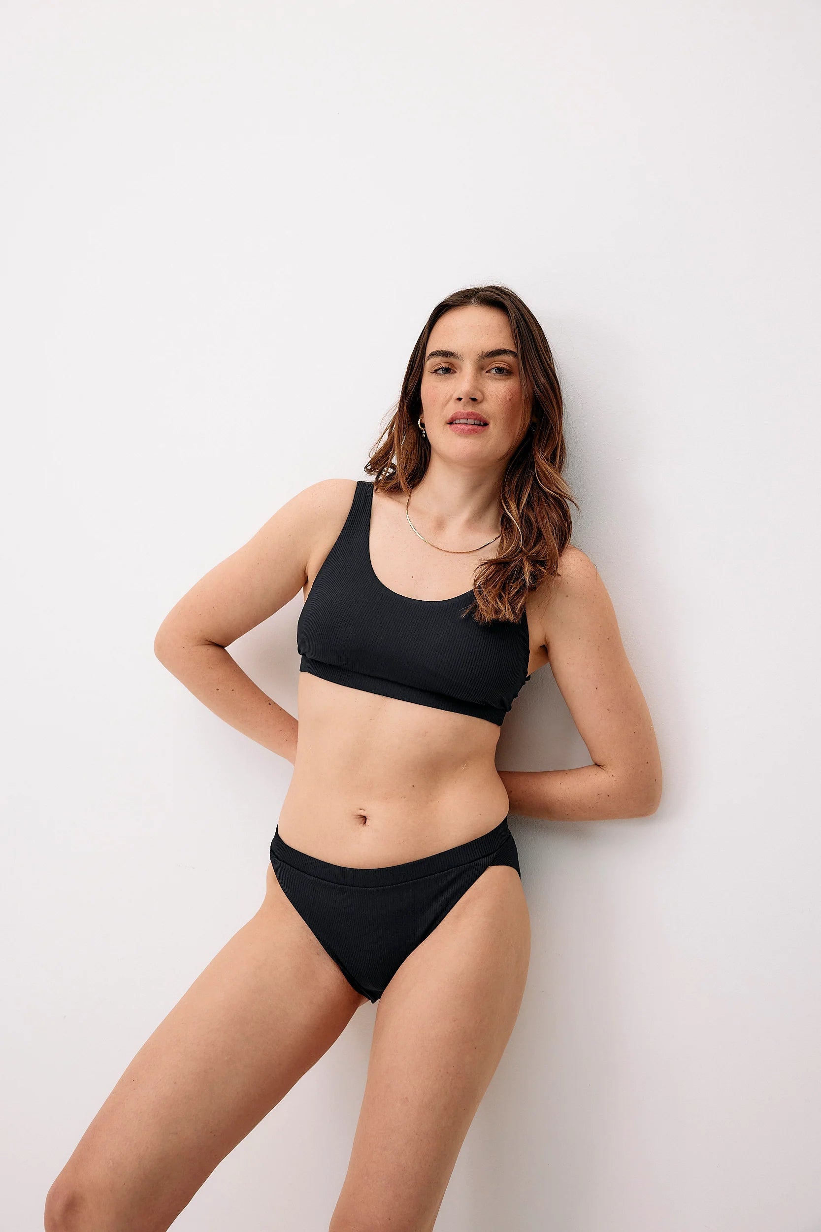 Hybrid Bikini Top Darkest Blue