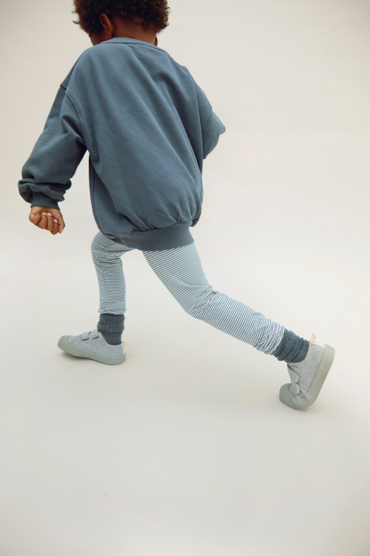 Dropped-Shoulder Sweatshirt, GOTS Blue Gray /  Dropped-Shoulder Sweater, GOTS Blue Gray
