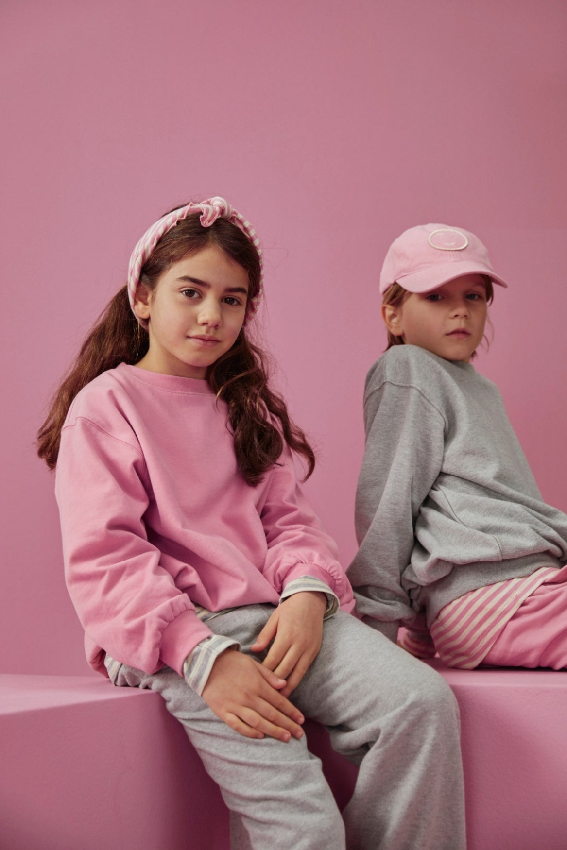 Dropped-Shoulder Sweatshirt, GOTS Bubblegum / Dropped-Shoulder Sweater, GOTS Bubblegum