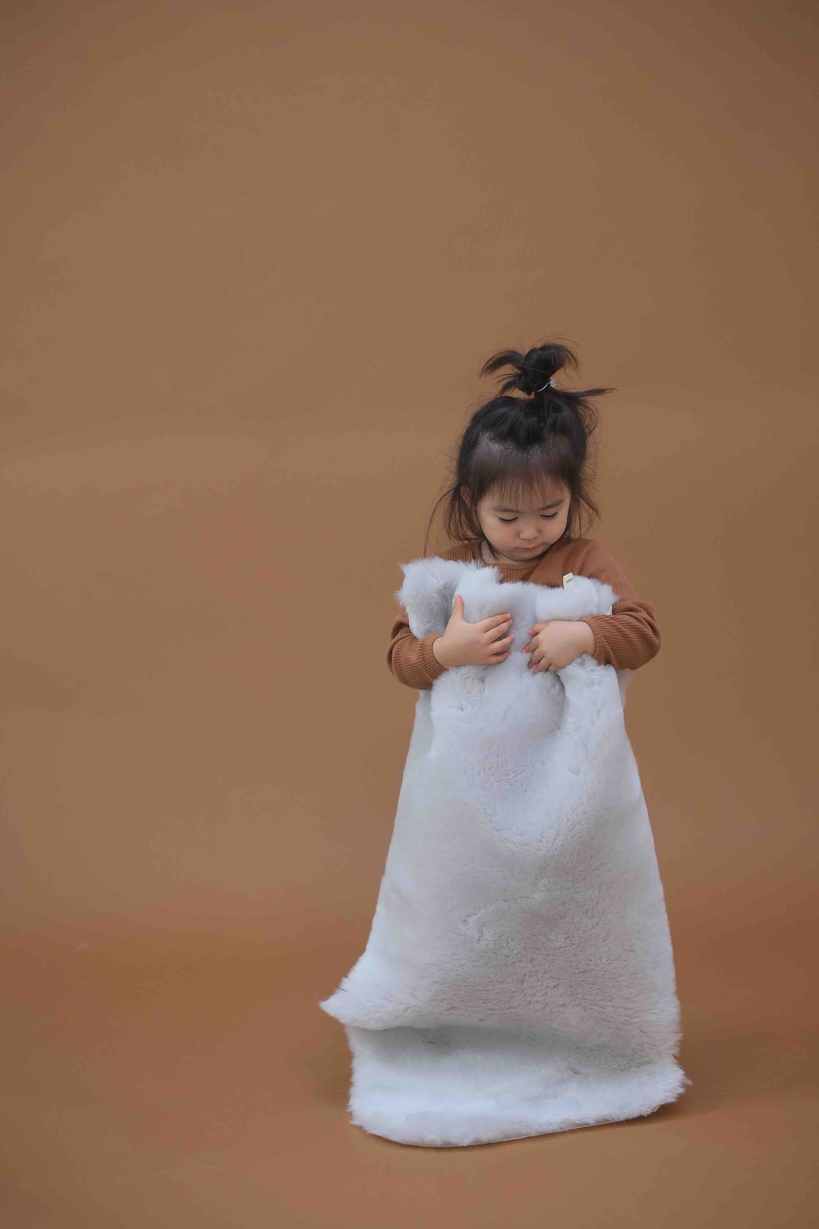 Couverture de jeu pour bébé en peau d'agneau Binibamba « Moon »