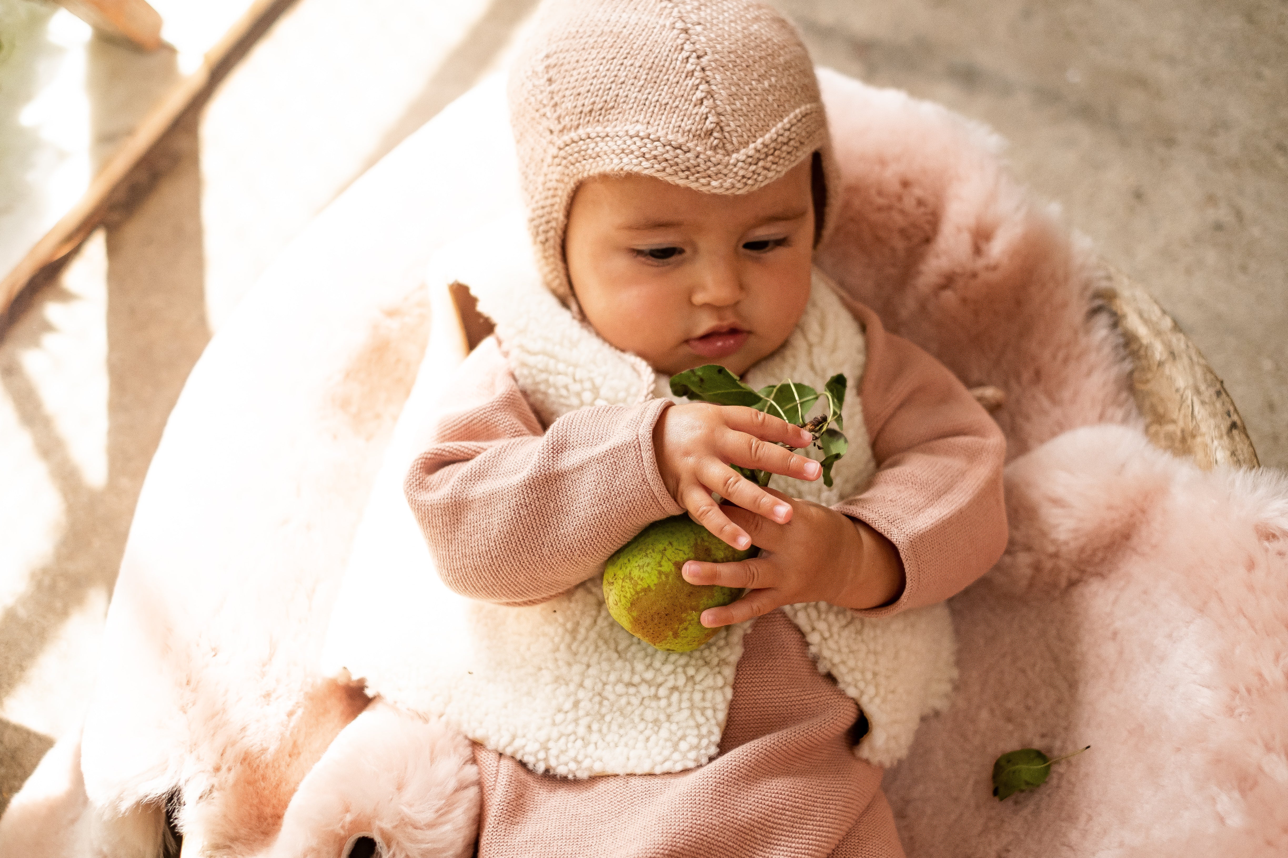 Binibamba Lammfell Baby-Spieldecke Rose