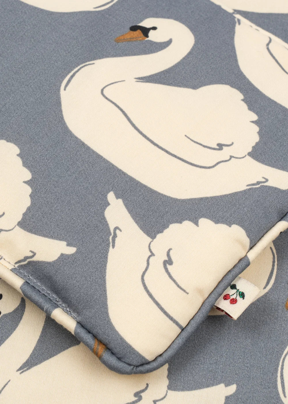 Linge de lit pour poupées Swan