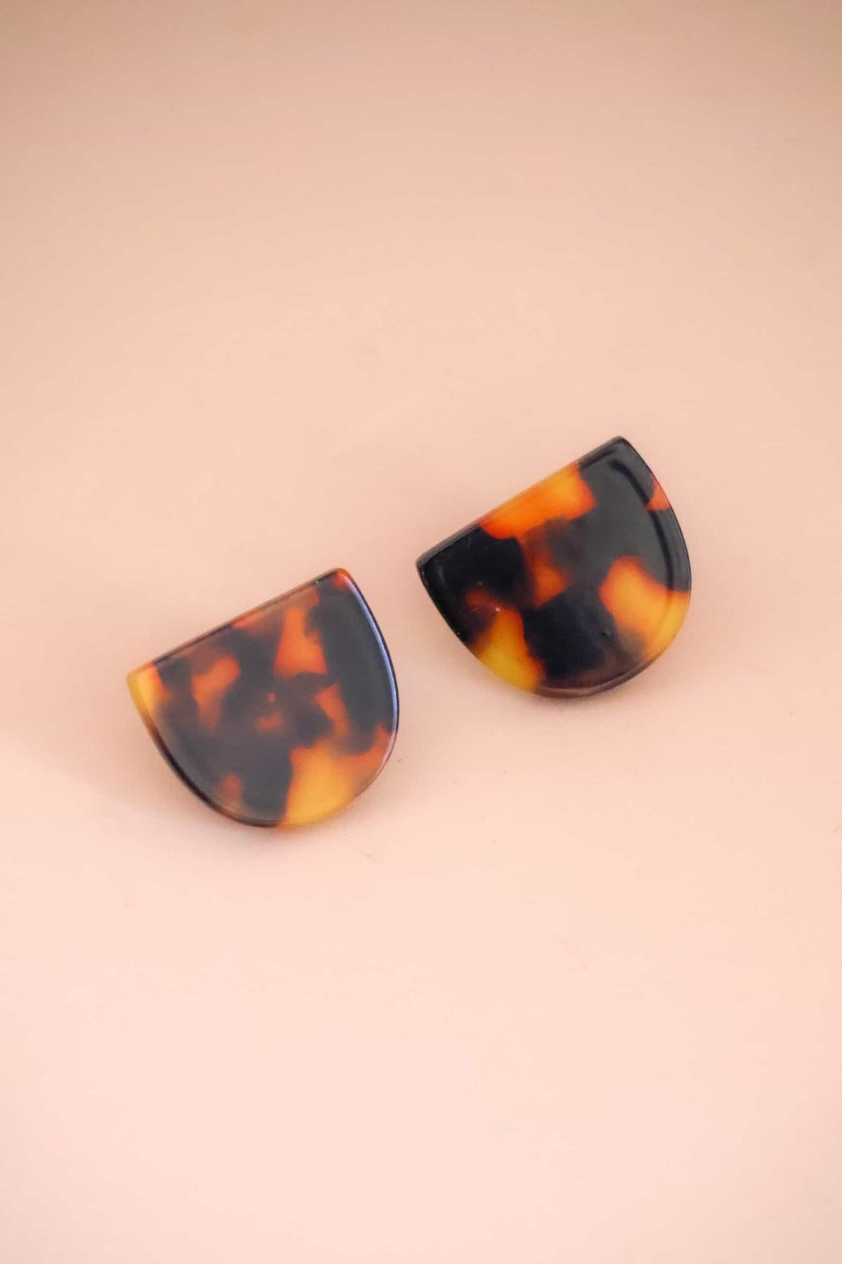 Ohrstecker Klein Leo