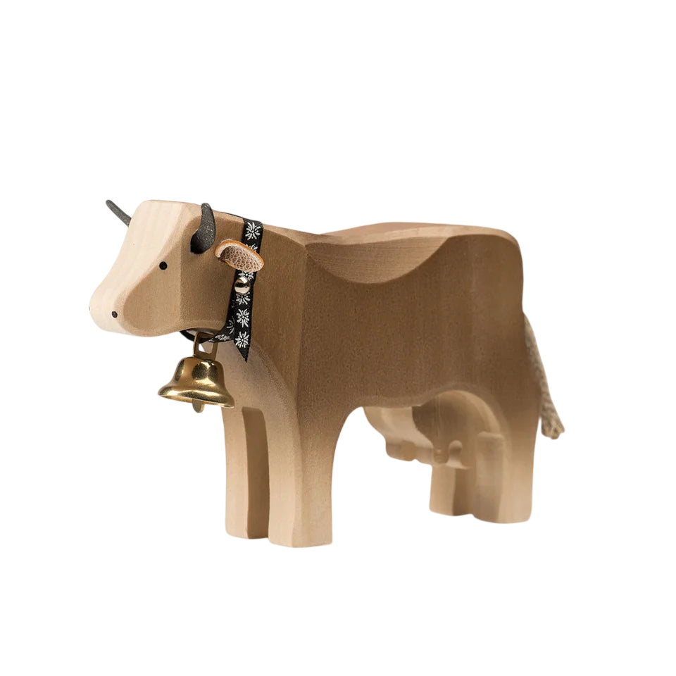 Trauffer Kuh 2 stehend Braunvieh