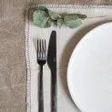 Set de table 2 pièces nature avec broderie grise - De beaux textiles de cuisine comme des torchons ou des serviettes de table | Stadtlandkind