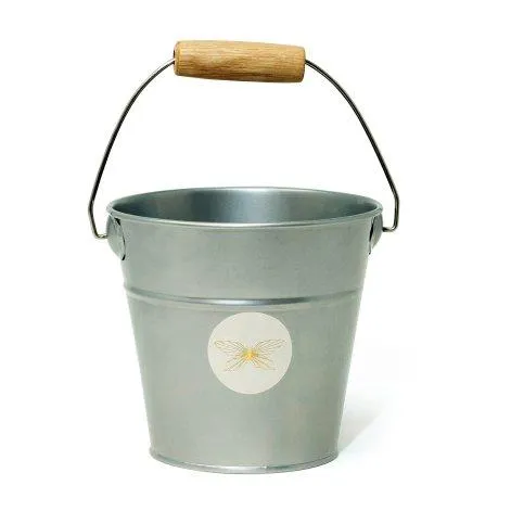 Water and feed bucket for hobby horses - by ASTRUP