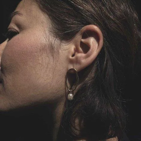 Stud earrings Perla gold - Claudia Nabholz